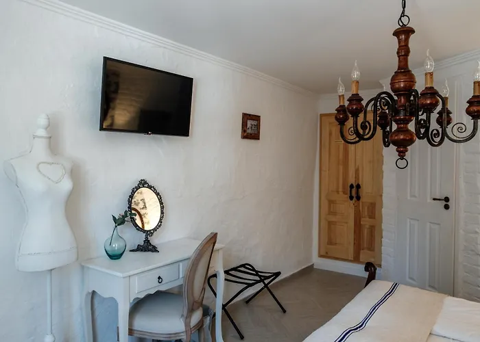 Hazai Provence Hotel