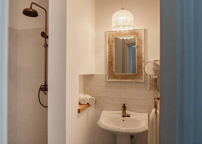Hazai Provence Hotel